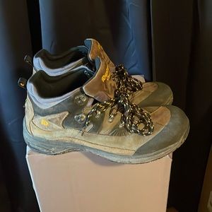 Dunham cloud men’s, hiking boots, size 14 2E